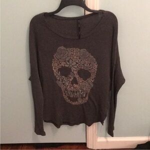 Long Sleeve Skull Top